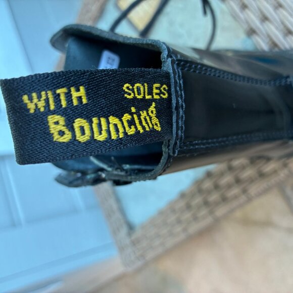 Doc Martens Jadon Arcadia Leather Boots (size 8 U.S.) - Picture 8 of 8